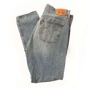 Levi's Women's Straight Leg Blue Jeans